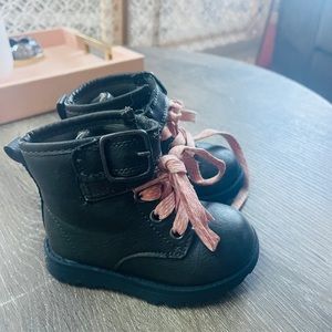Carter’s Girls Booties Size 4
